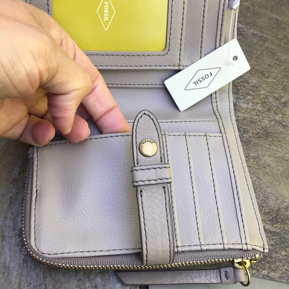 Fossil Wallet silver/white/grey/mauve Leather NWT - Picture 6 of 8